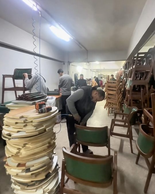 Sandalye üretimi ve stok